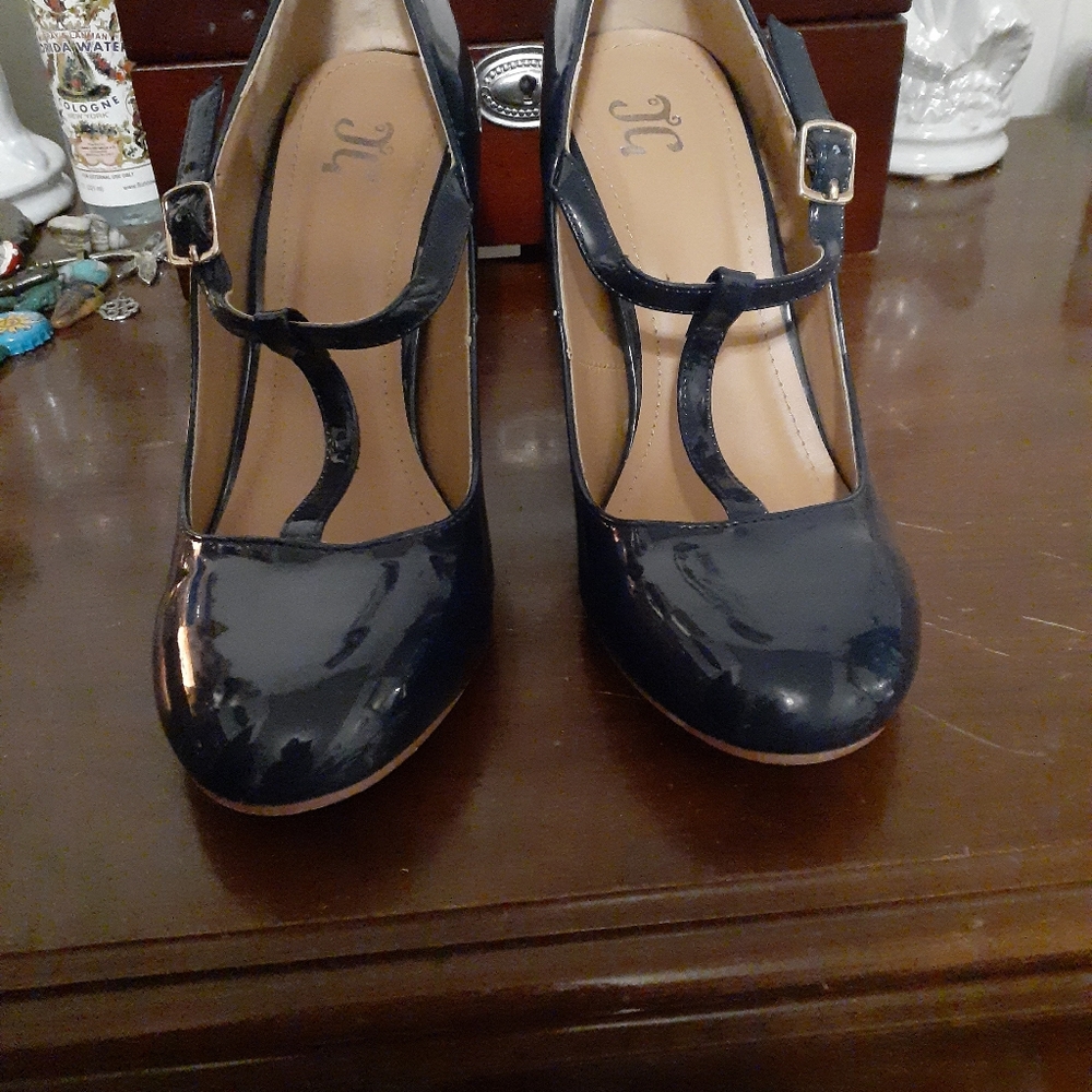 Blue patent leather shoes